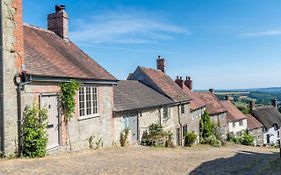 The Cobbles @ Gold Hill